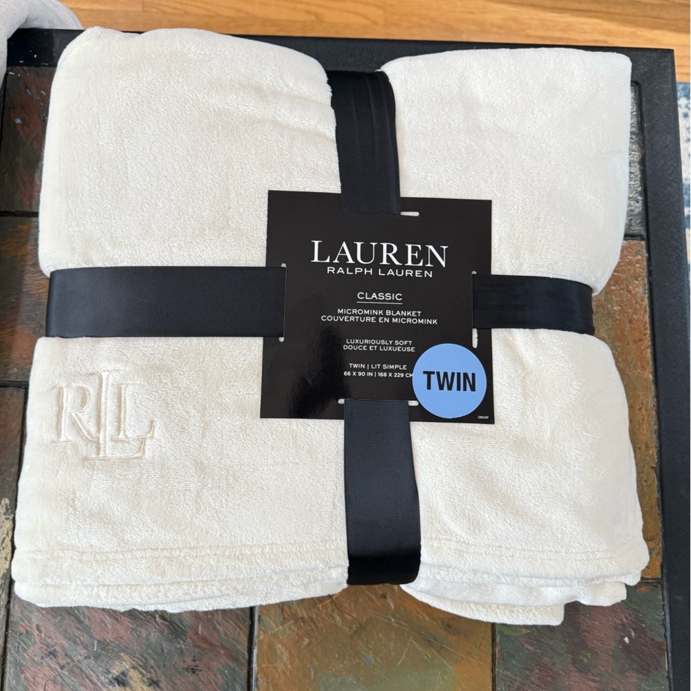 Ralph Lauren Classic Cream TWIN Micromink Blanket 90" x 66"